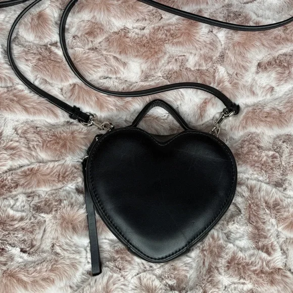 Marc Jacobs Black Heart-Shaped Mini Crossbody Bag - Picture 3 of 6